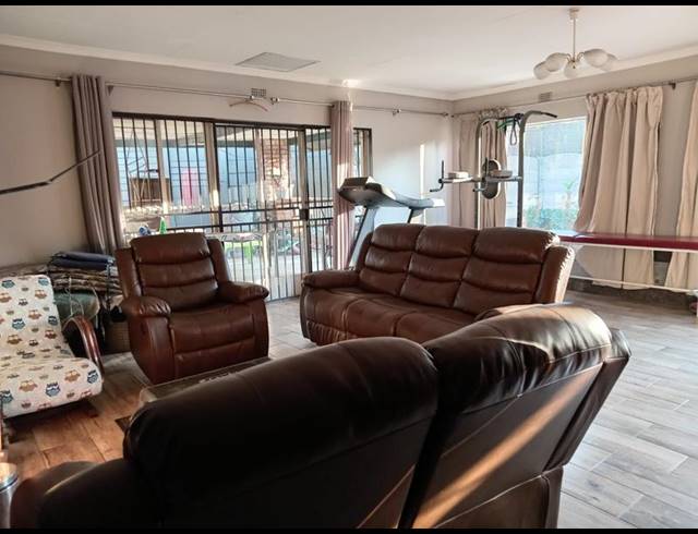 4 BEDROOM HOUSE FOR SALE IN DALPARK PROPER